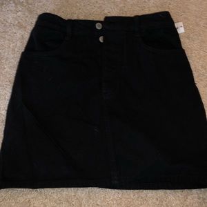 NWT black brandy melville skirt